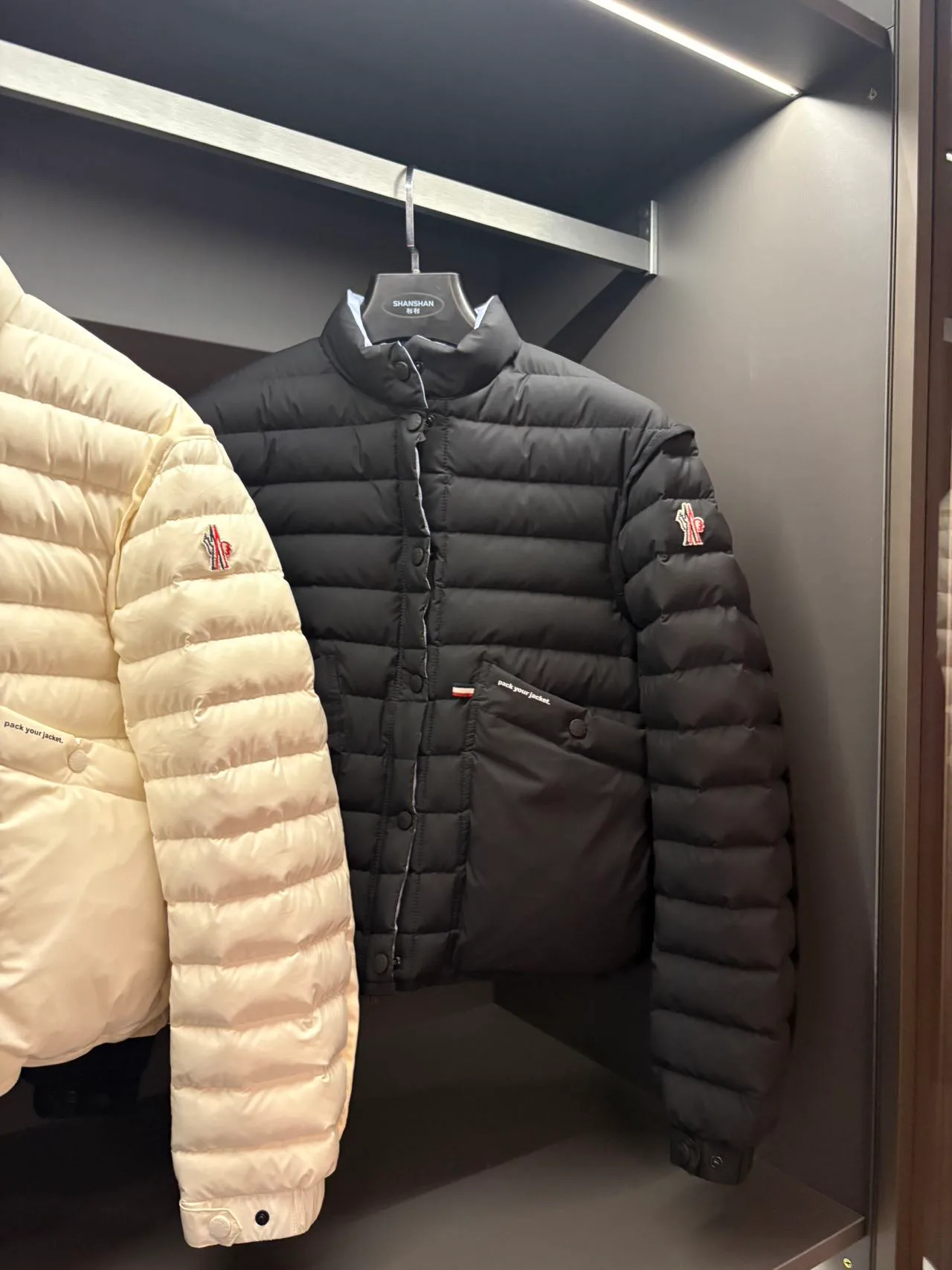 Men's Jackets And Down Jackets MONCLER 18532463