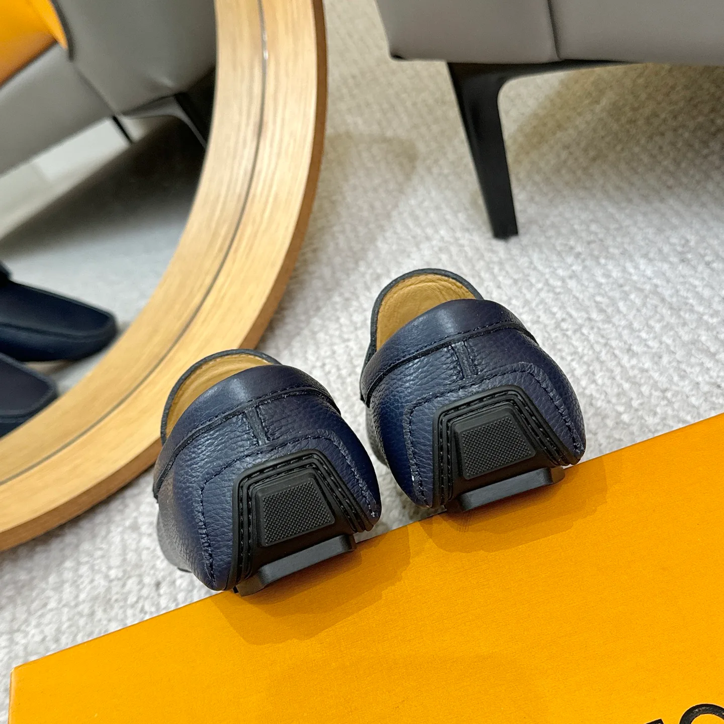 Men's Loafers And Dress Shoes LOUIS VUITTON 17514741