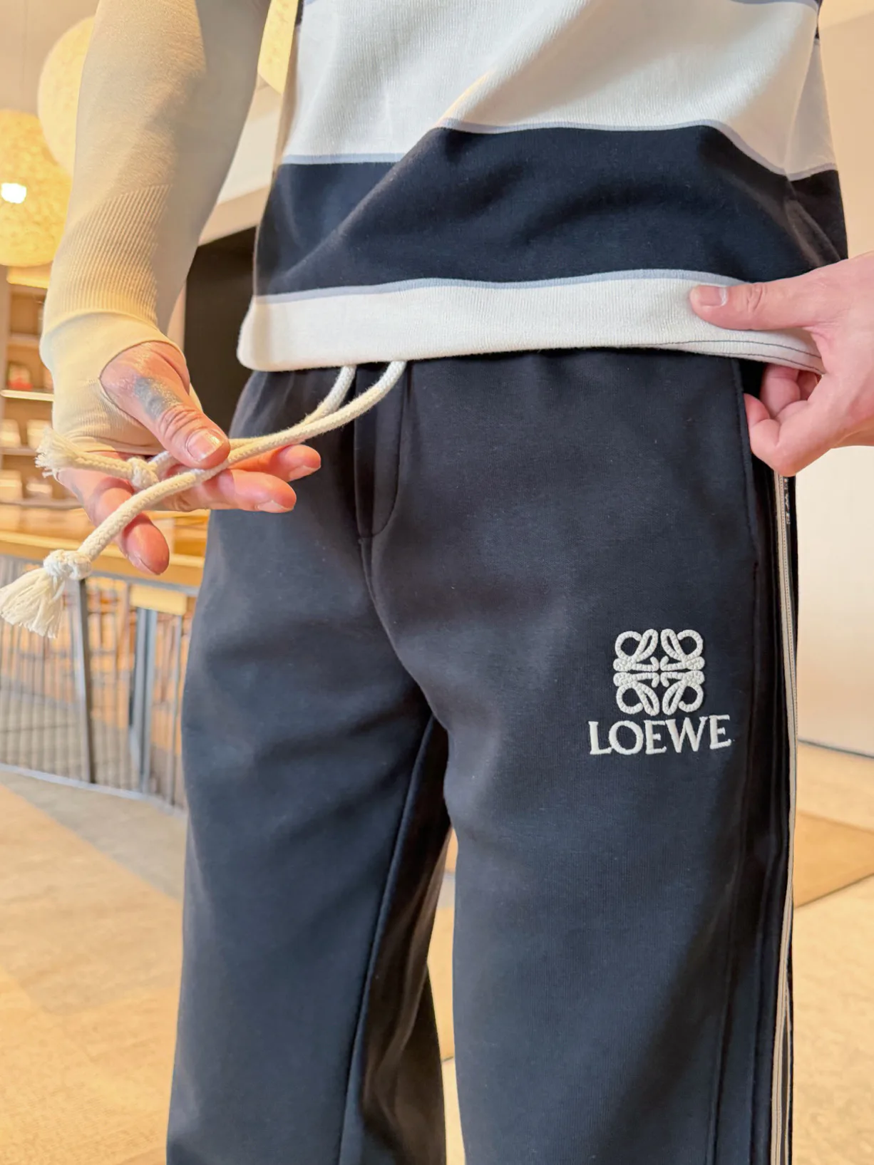 Men's Trousers LOEWE 18345733