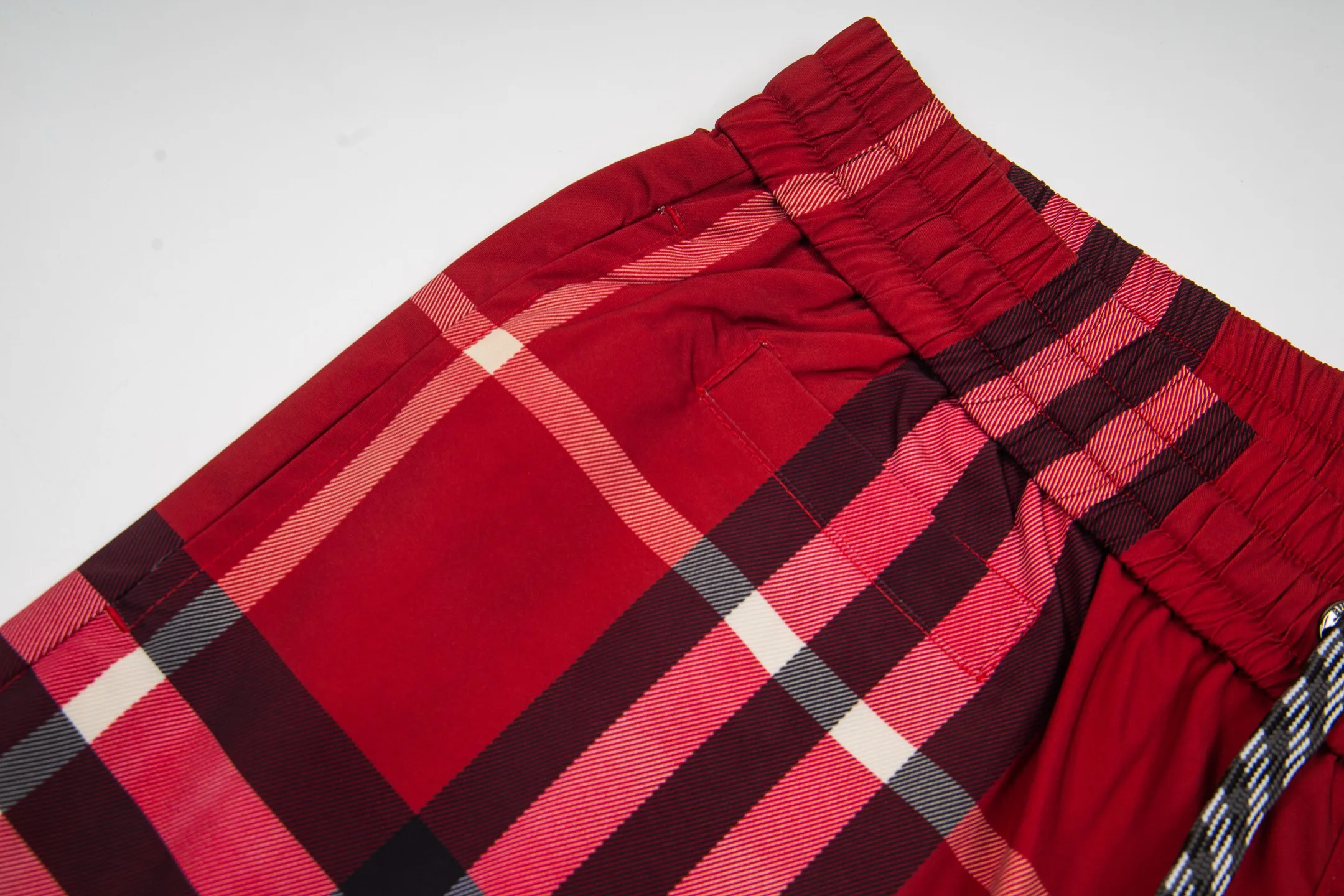 Men's Shorts BURBERRY 18000515