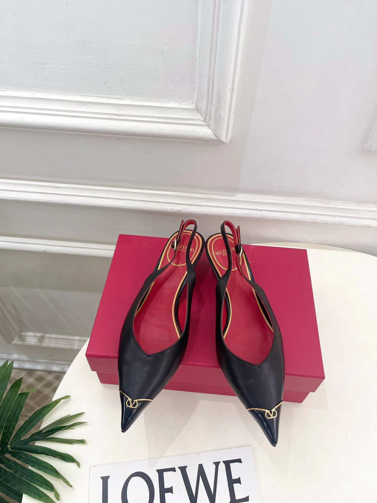 Women's Open-Toe Sandals VALENTINO 17482673