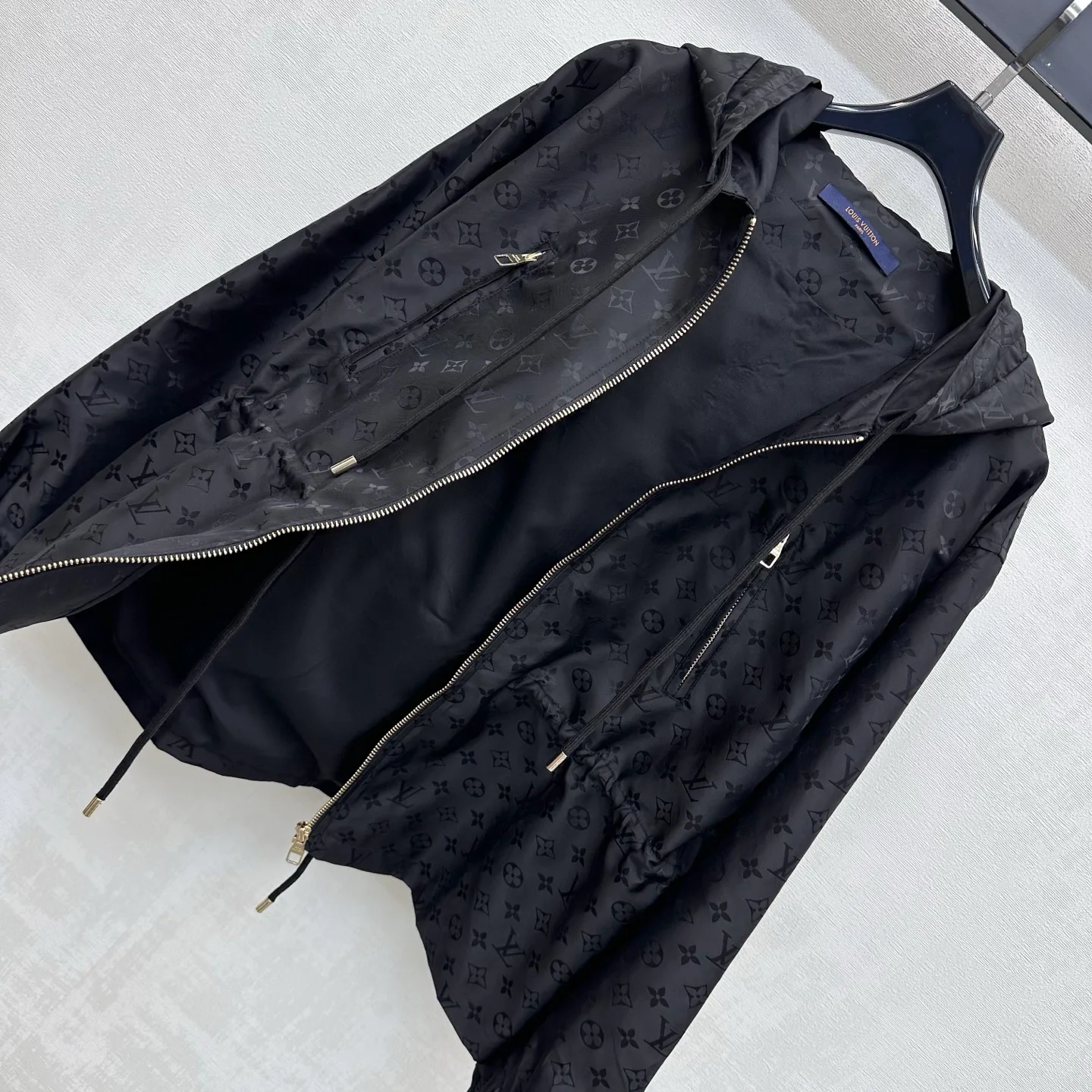 Women's Jackets And Down Jackets LOUIS VUITTON 18131250