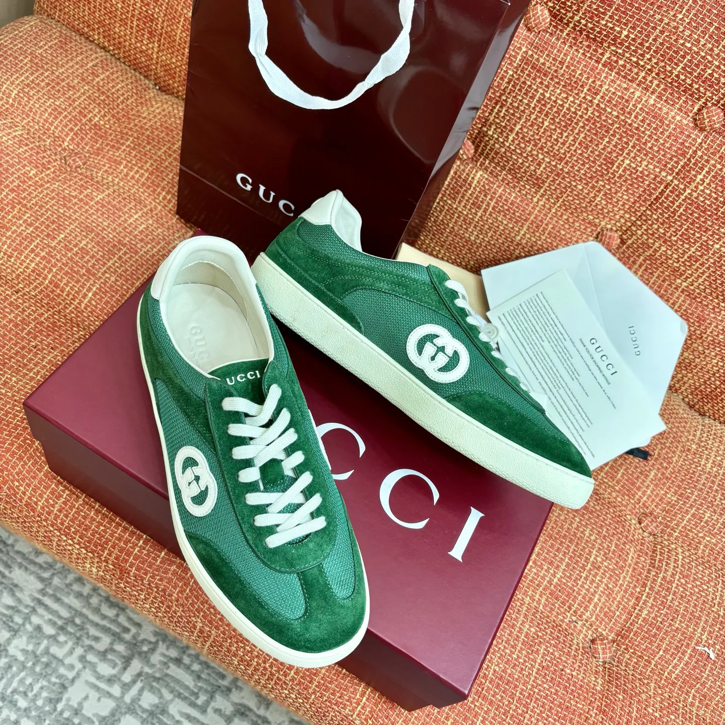 Women's Sneakers GUCCI 18039360
