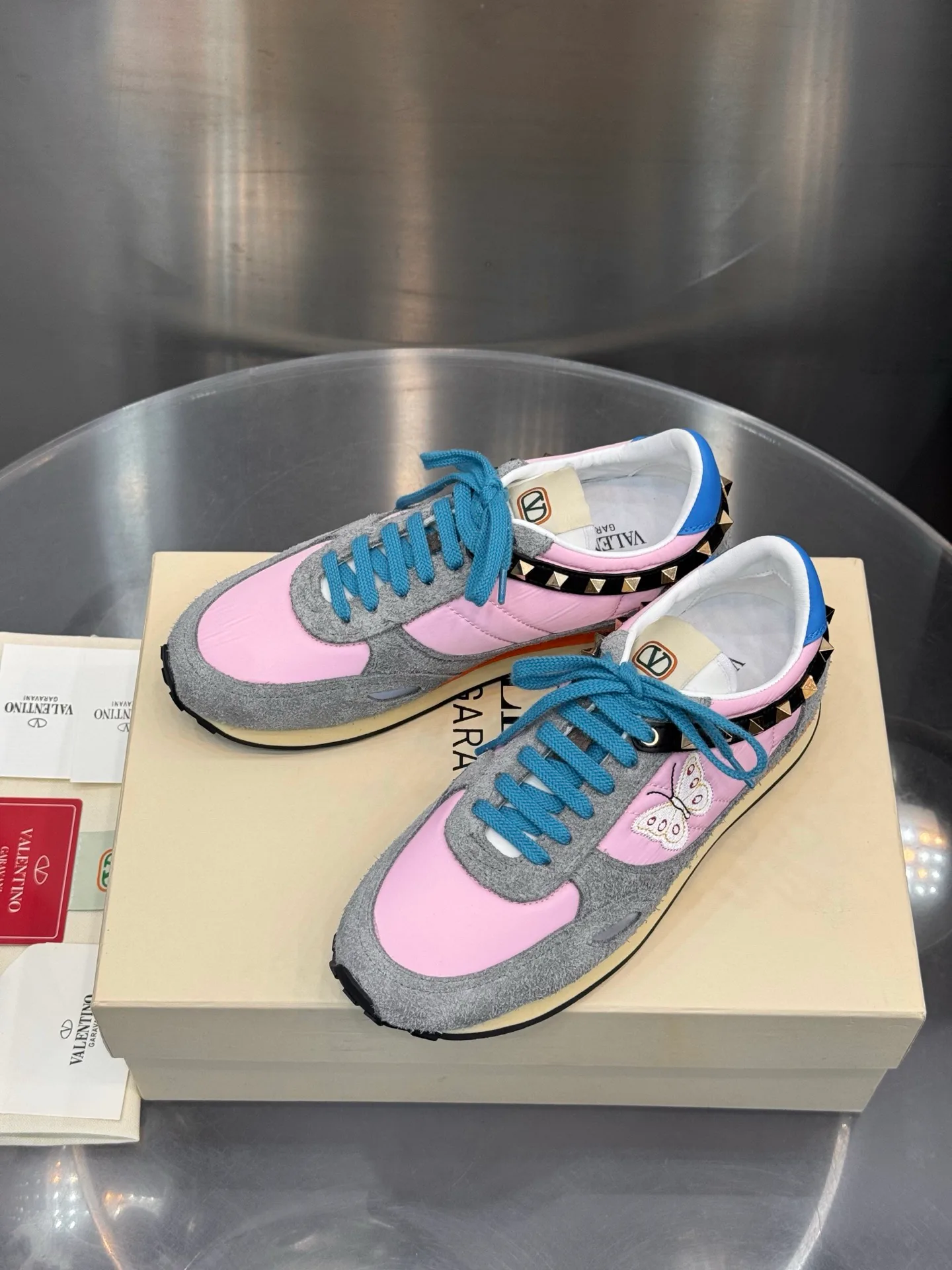 Women's Sneakers VALENTINO 18202514