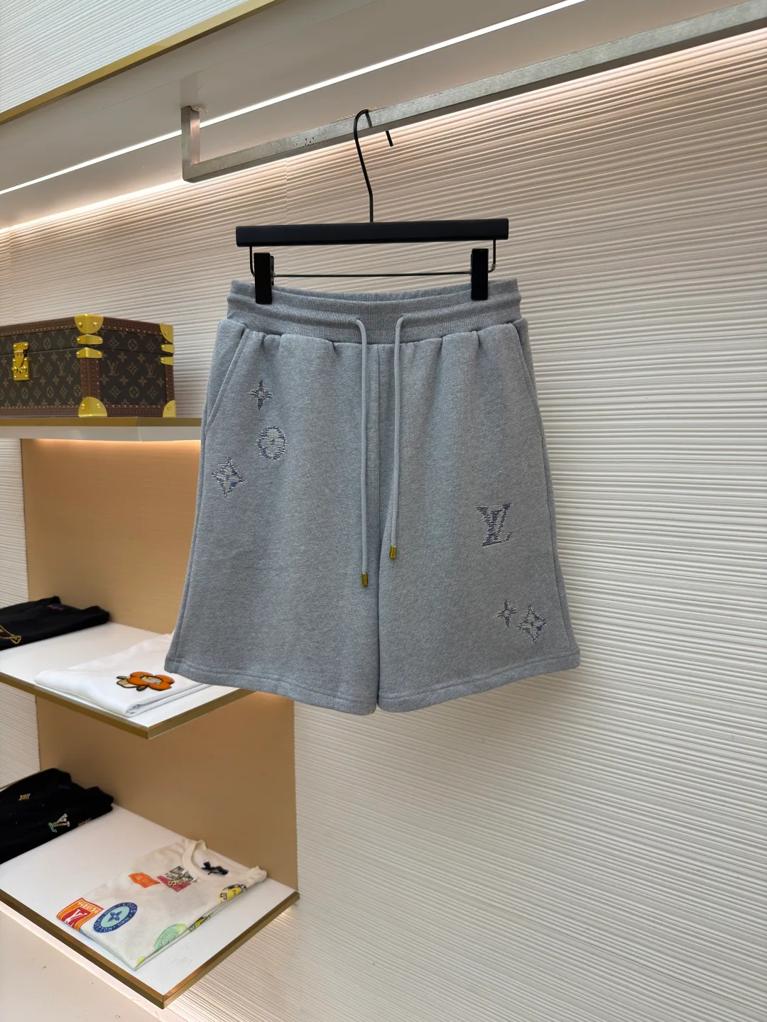 Men's Shorts LOUIS VUITTON 17572027