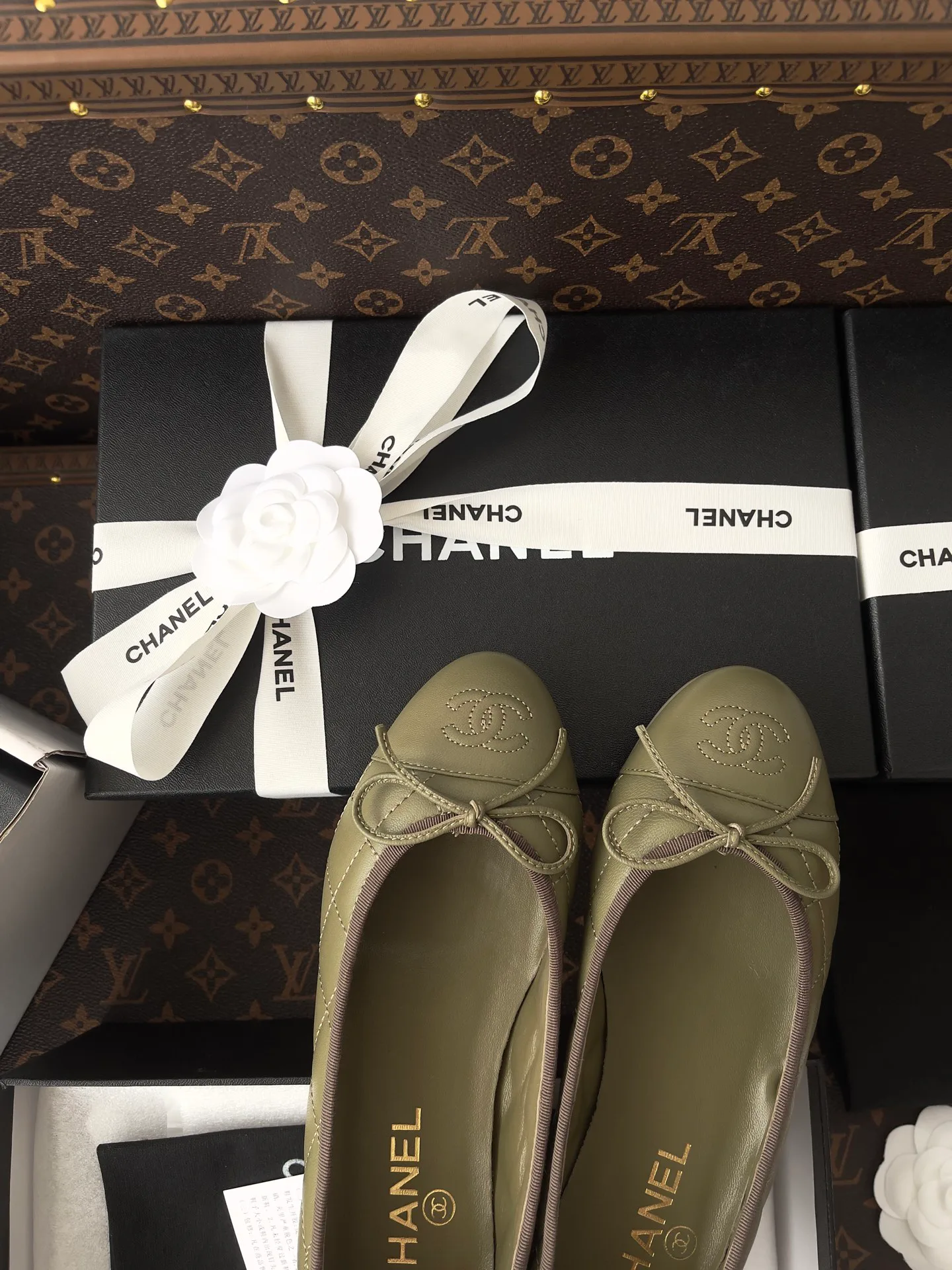 Women's Ballet Flats CHANEL 18153009