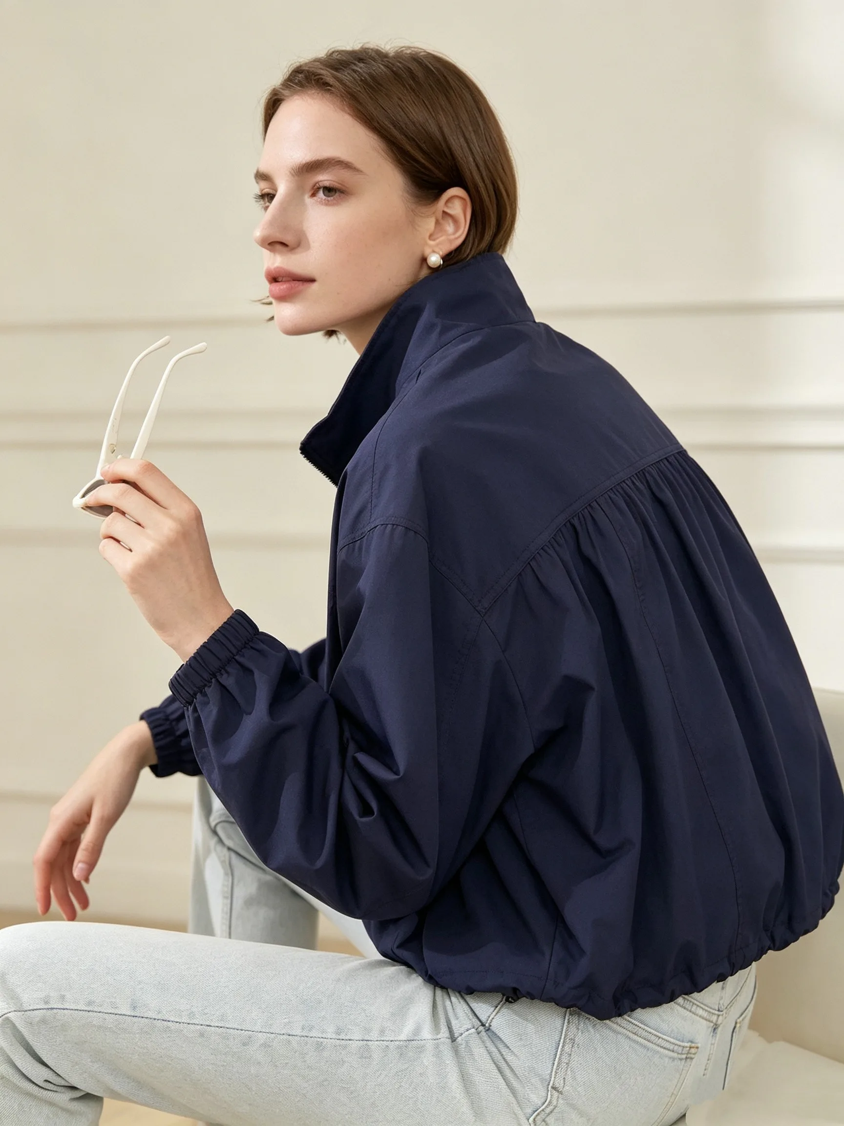 Women's Jackets And Down Jackets MONCLER 17986483