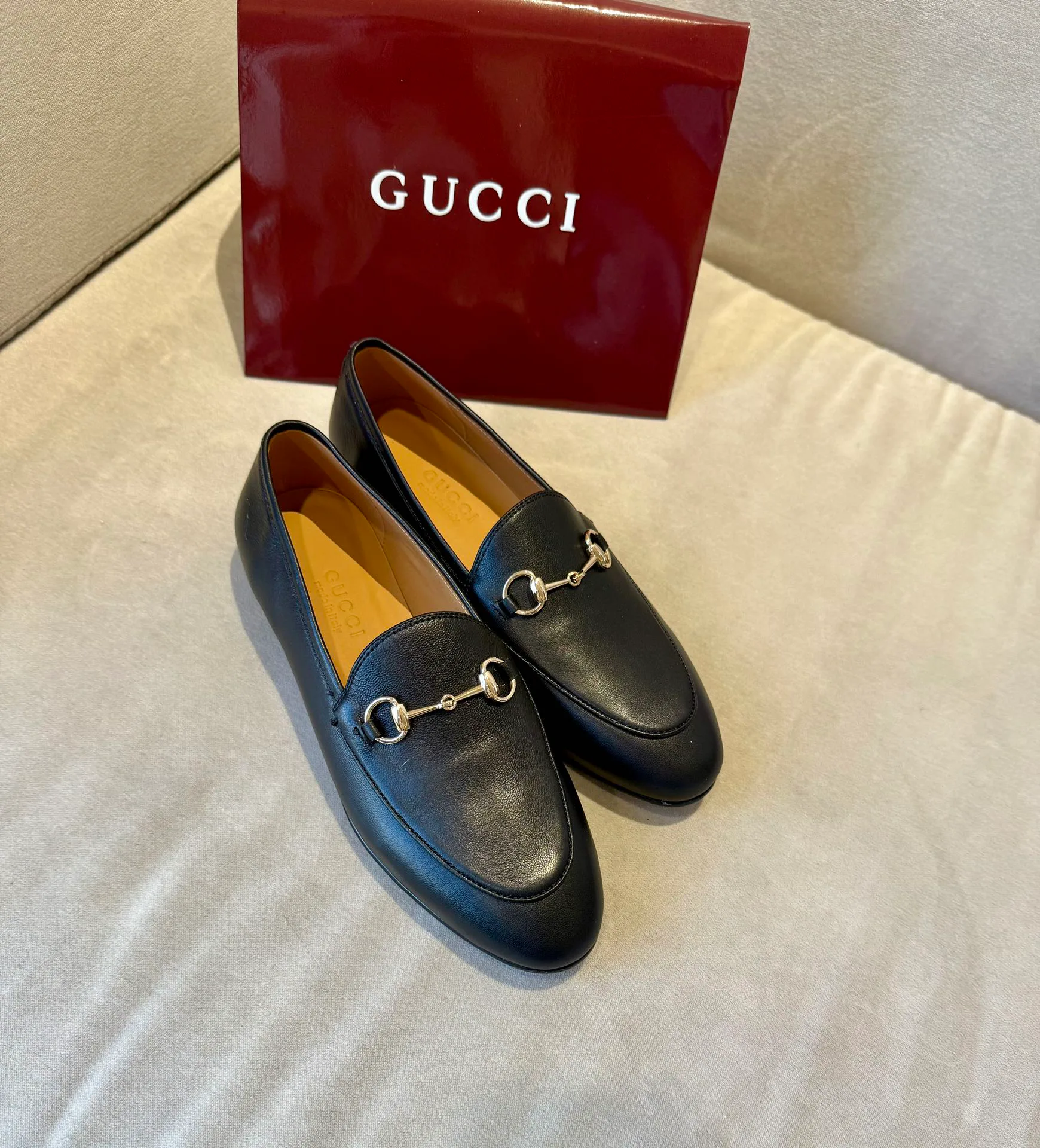 Women's Loafers And Moccasins GUCCI 18007010