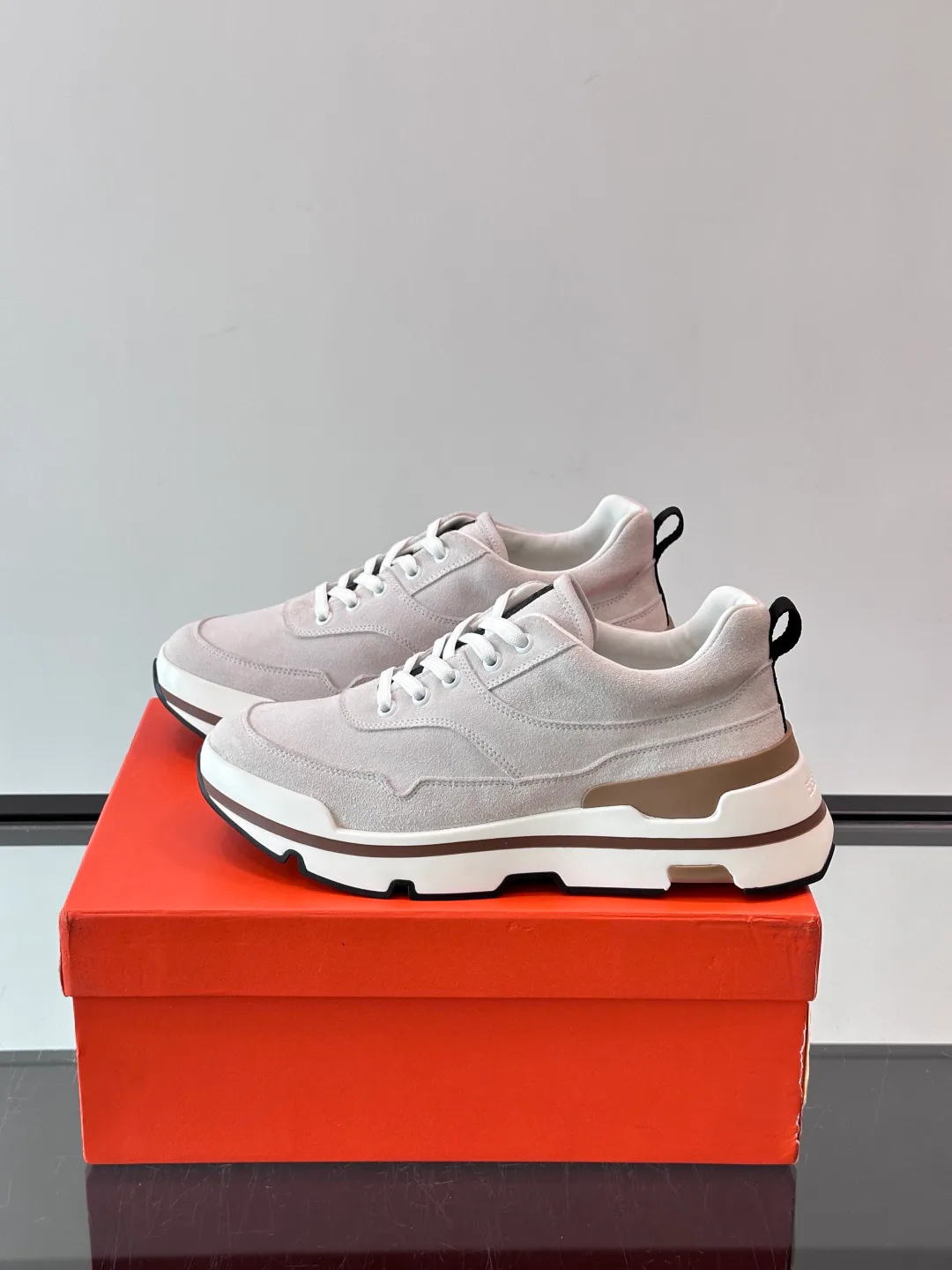 Men's Sneakers HERMES 18500619