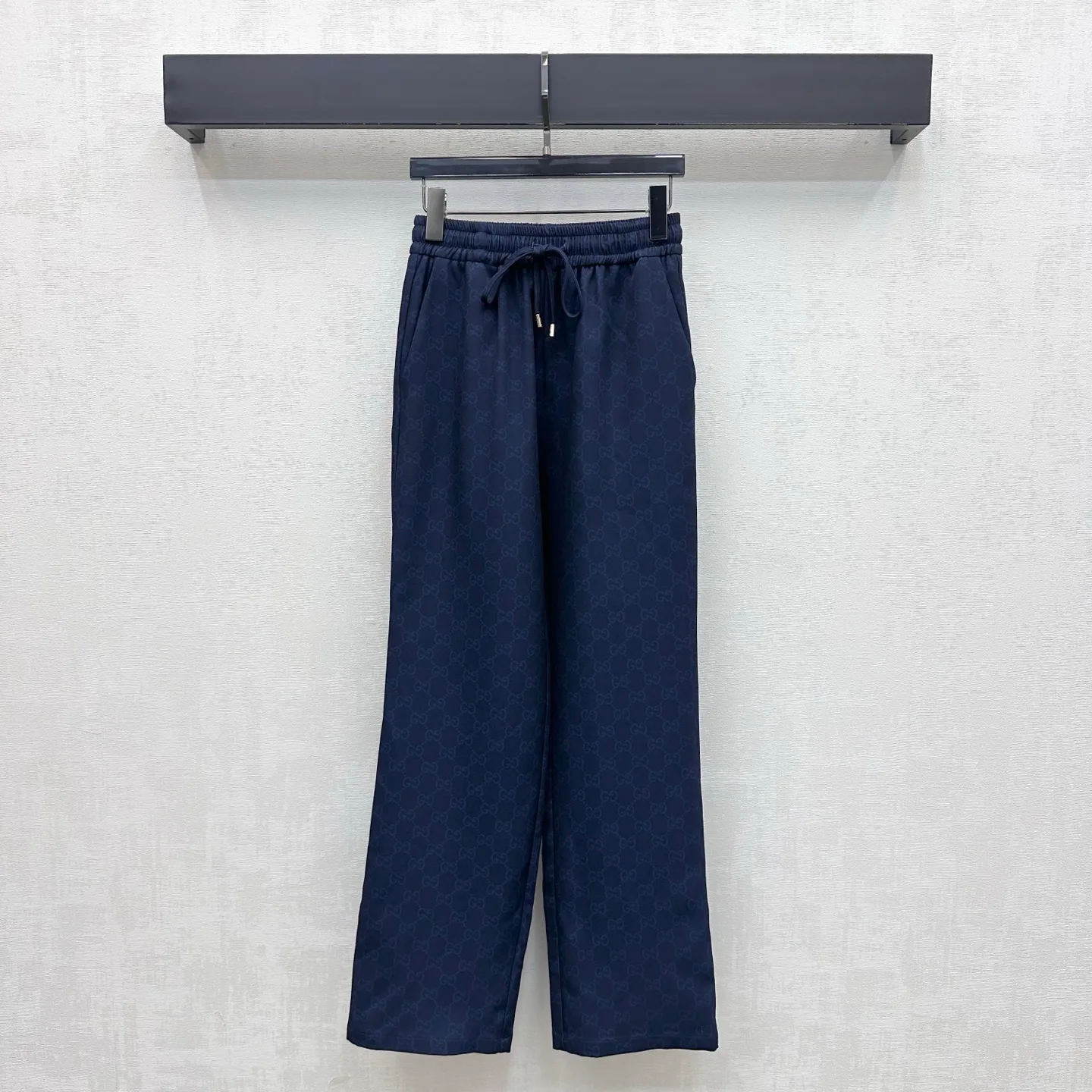 Women's Trousers GUCCI 18038437