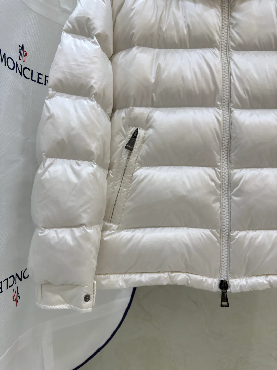 Men's Jackets And Down Jackets MONCLER 18383102