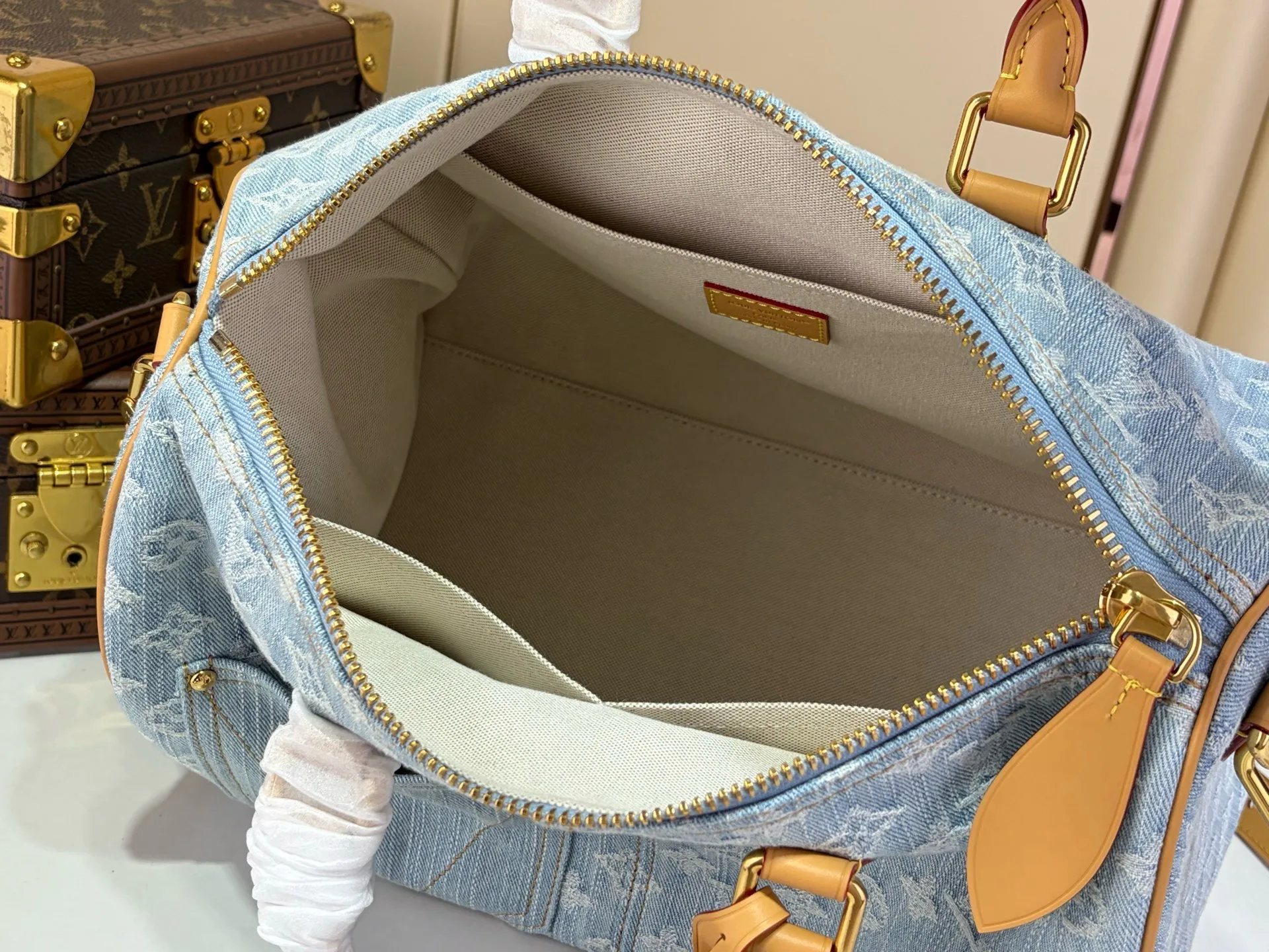 Women's Classic Handbags LOUIS VUITTON 17674134