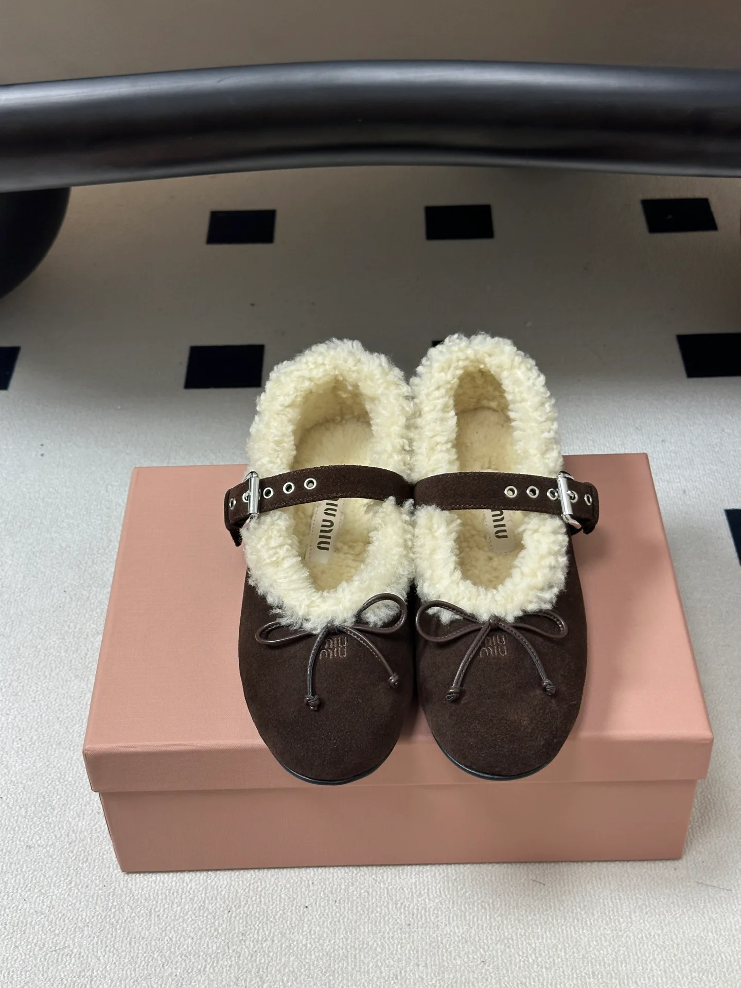 Women's Ballet Flats MIU MIU 18041524