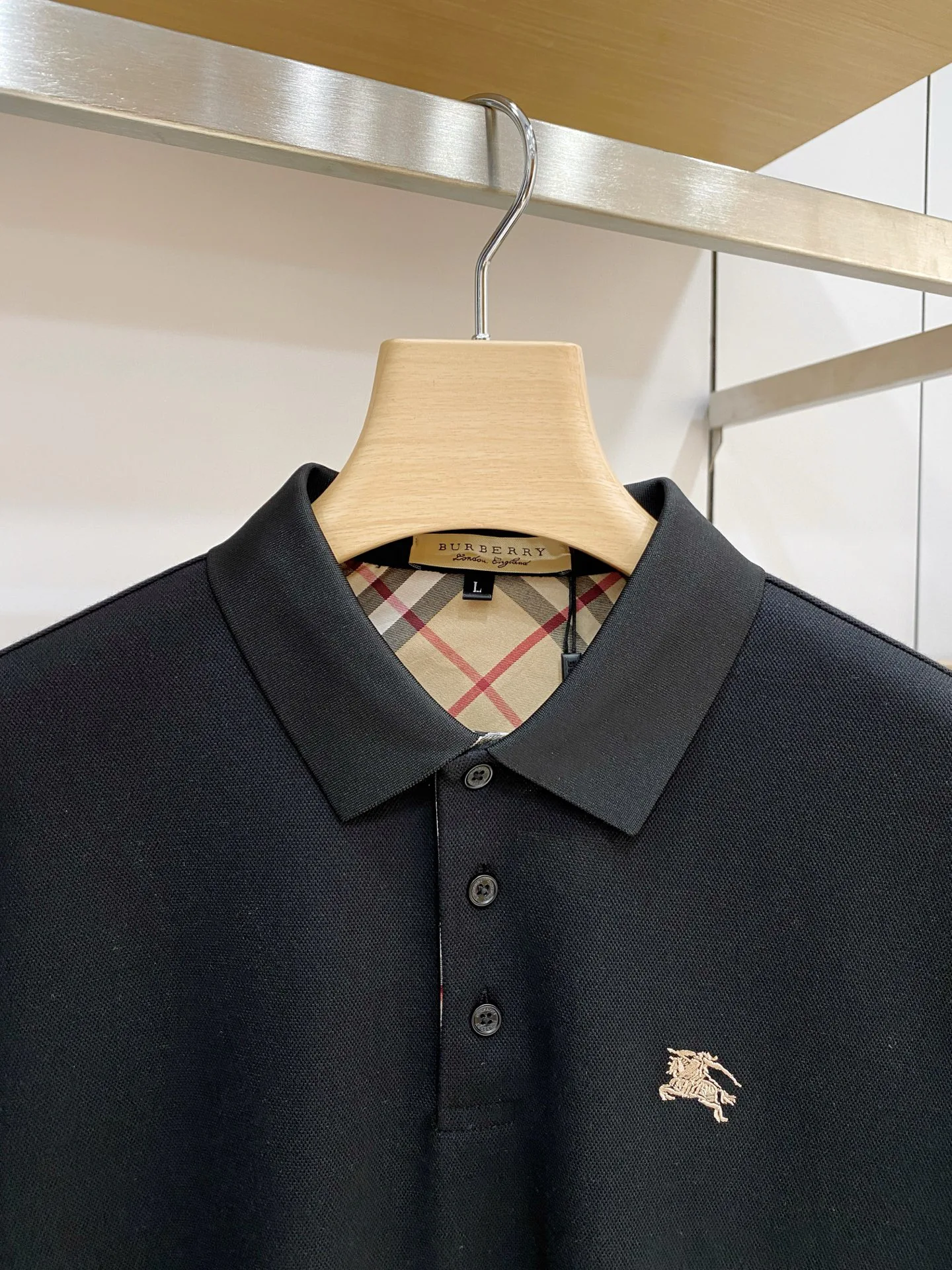 Men's Shirts BURBERRY 17993798