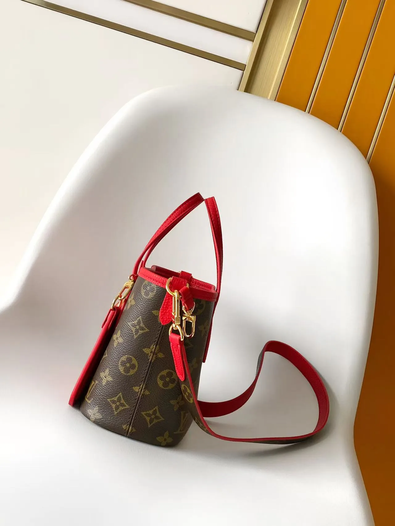 Women's Classic Handbags LOUIS VUITTON 17483329