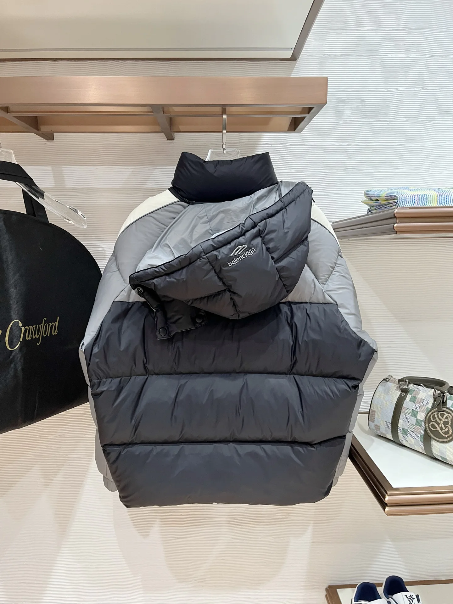 Men's Jackets And Down Jackets BALENCIAGA 18097982