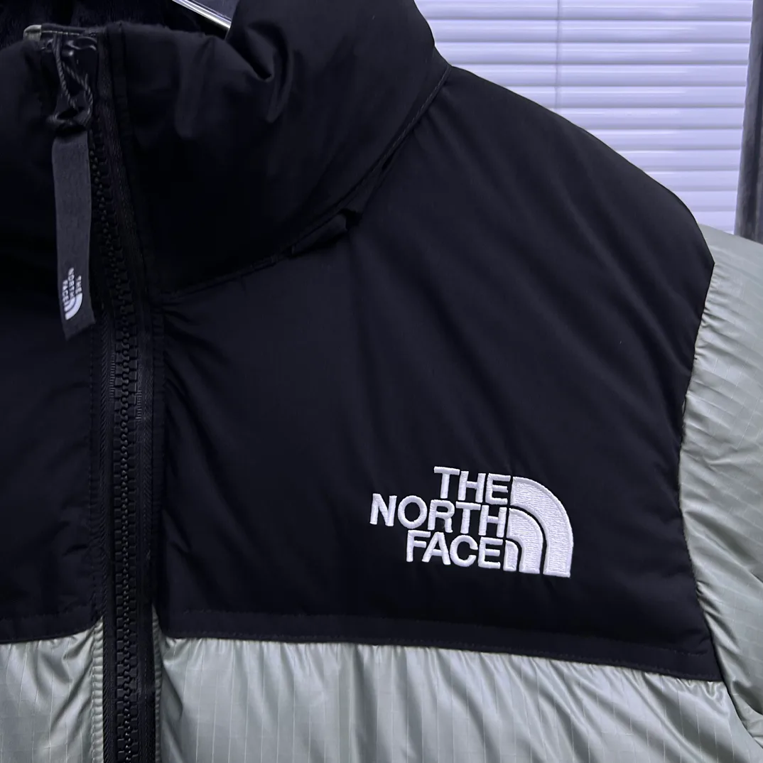 Куртки И Пуховики Мужские The North Face 18684508