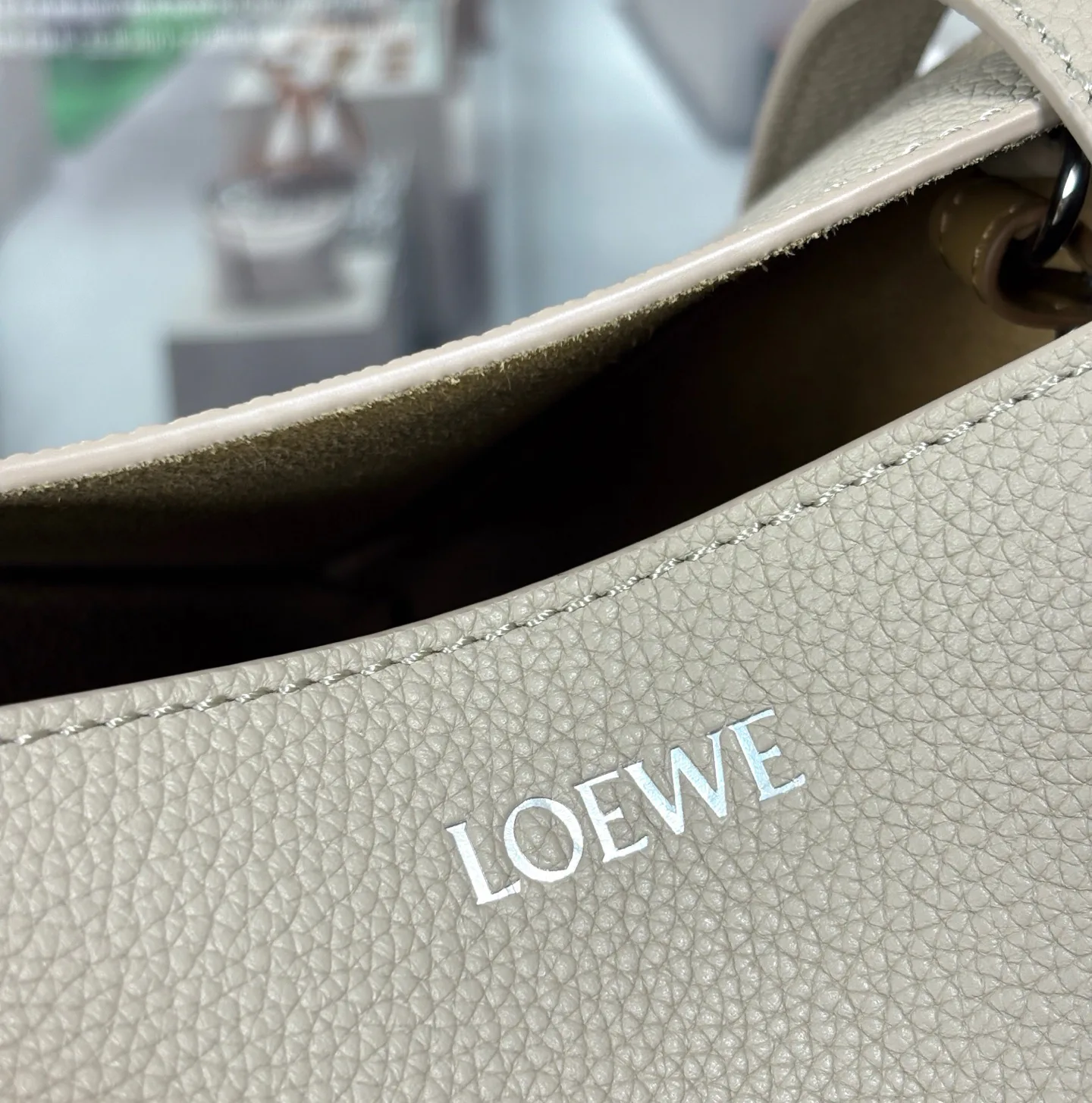 Women's Classic Handbags LOEWE 16892771
