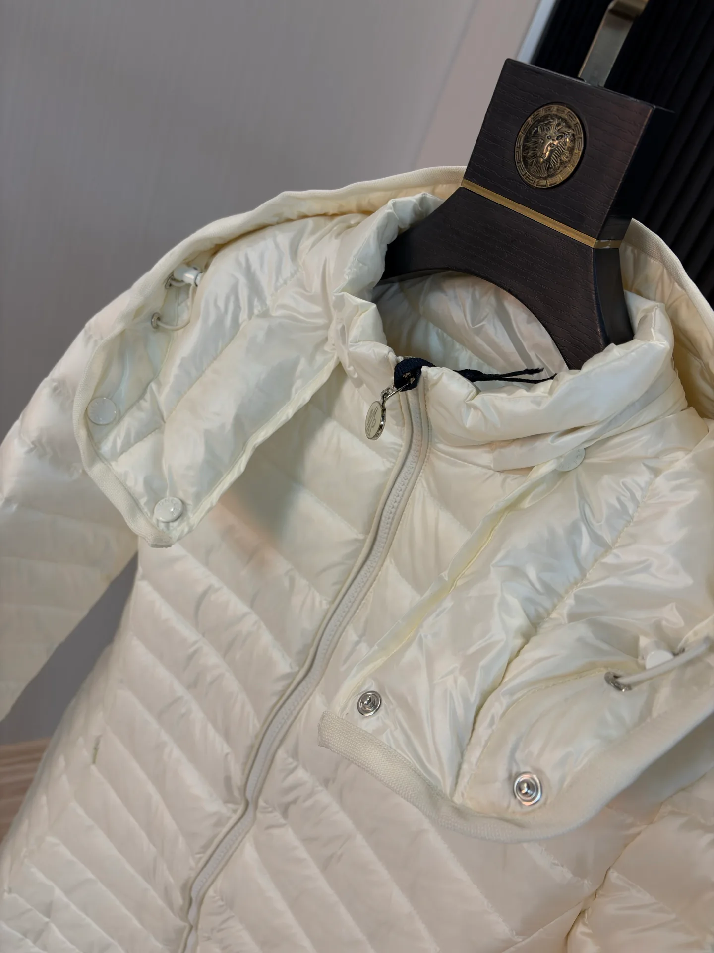 Men's Jackets And Down Jackets MONCLER 18434690