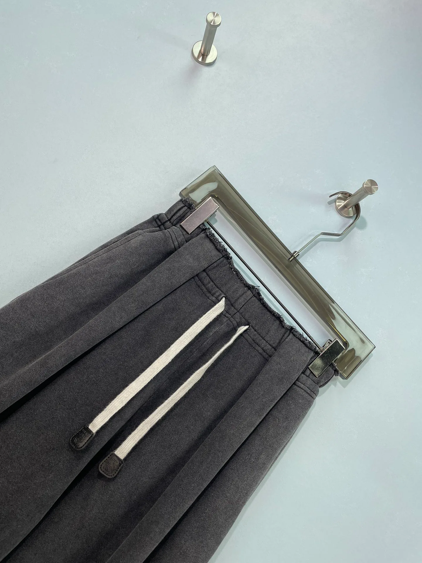 Women's Trousers LOEWE 18151855
