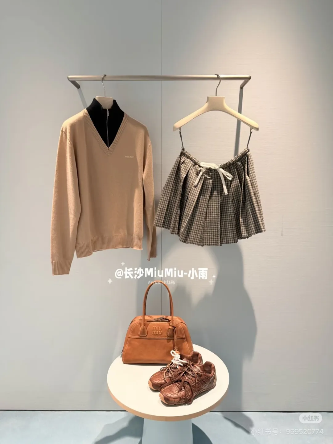 Women's Jumpers And Sweaters MIU MIU 18120316