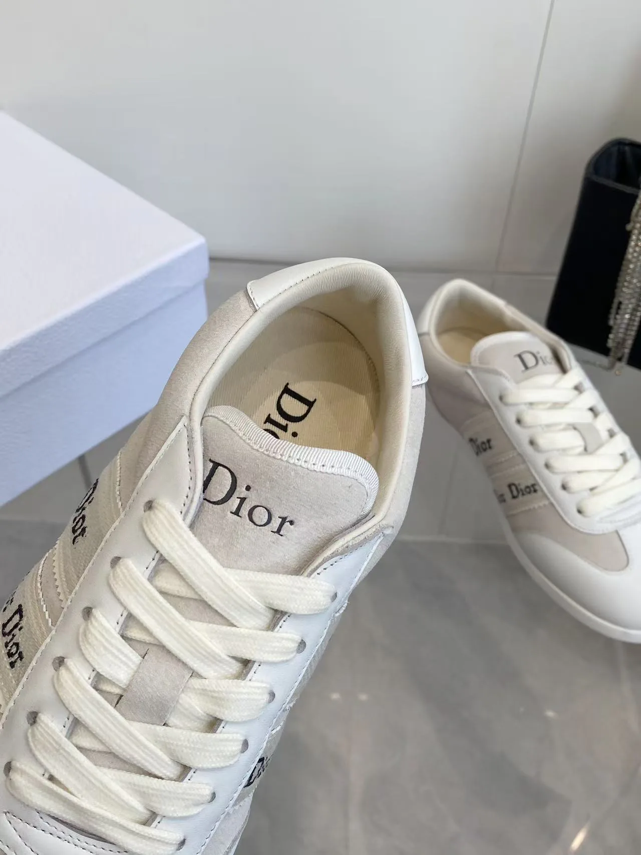 Women's Sneakers CHRISTIAN DIOR 17797770