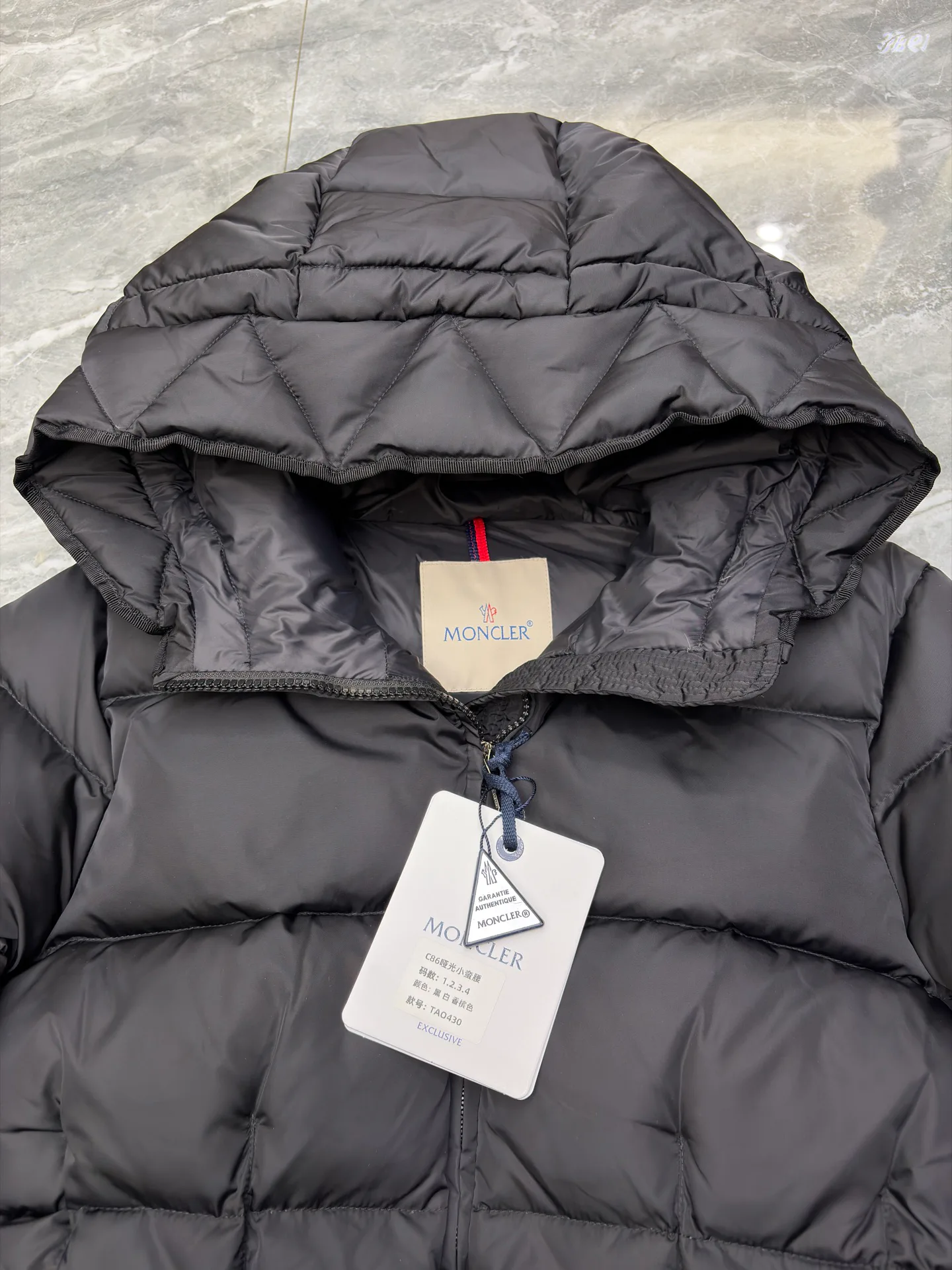 Women's Jackets And Down Jackets MONCLER 17801608