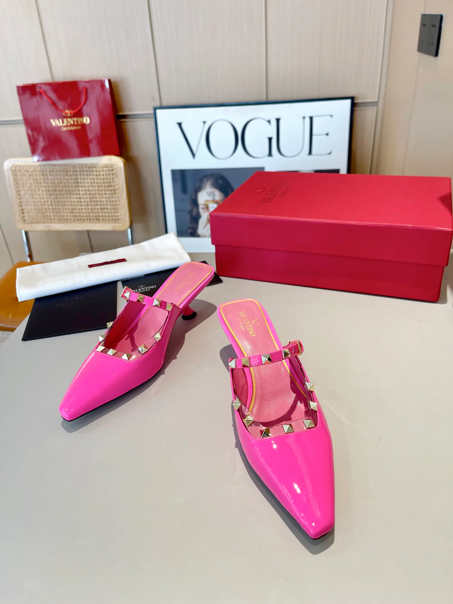 Women's Mules And Clogs VALENTINO 17996517