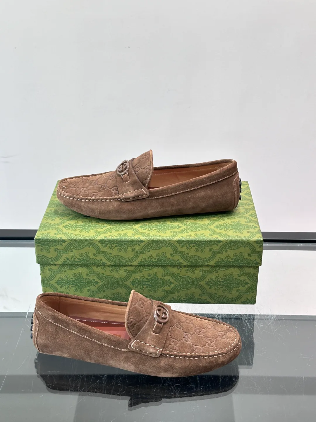 Men's Loafers And Dress Shoes GUCCI 17588564