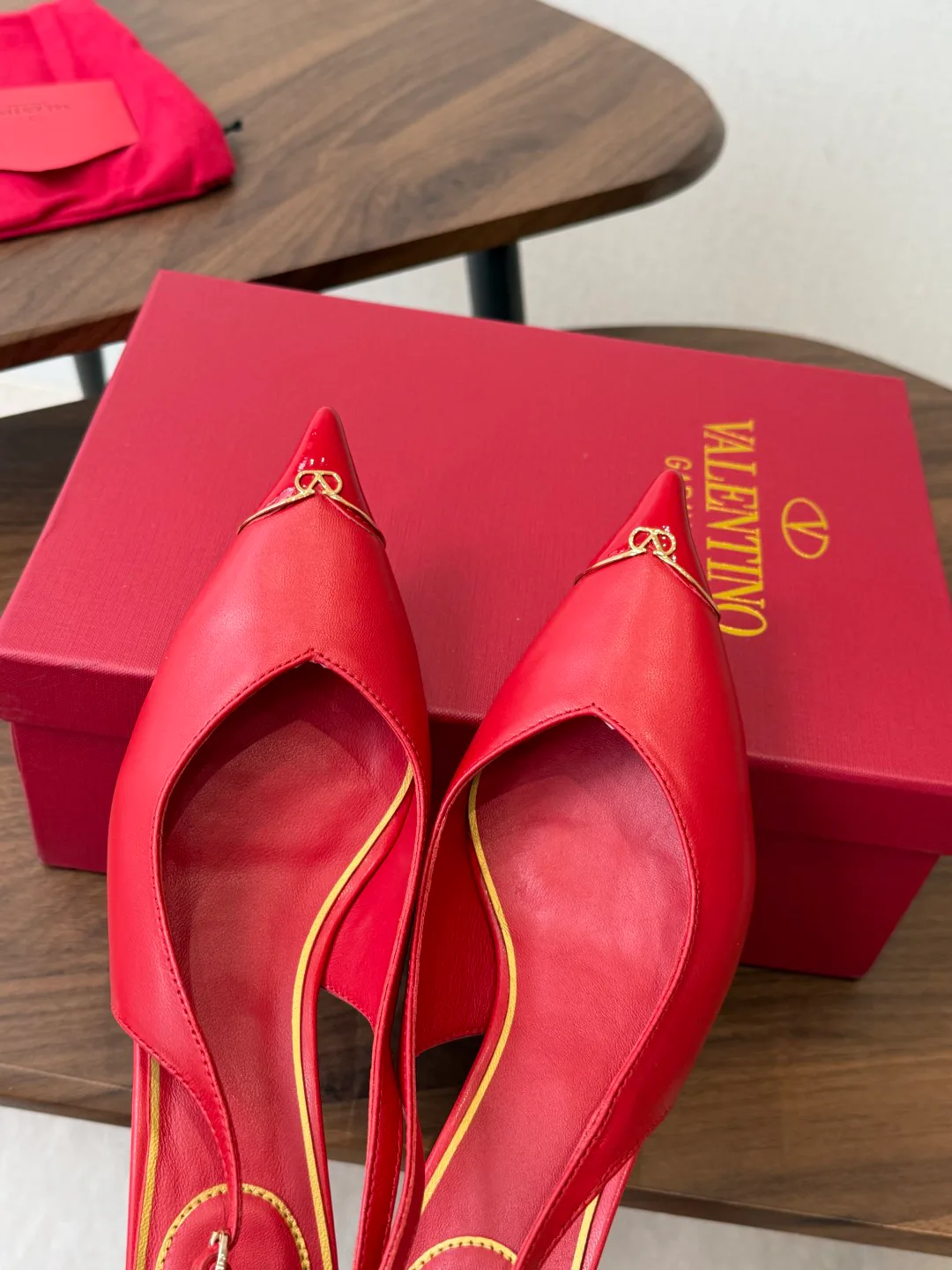 Women's Open-Toe Sandals VALENTINO 17364702