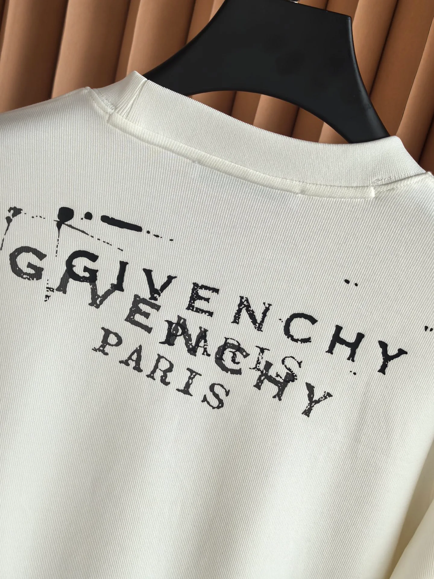 Men's Sweatshirts And Hoodies GIVENCHY 17944211
