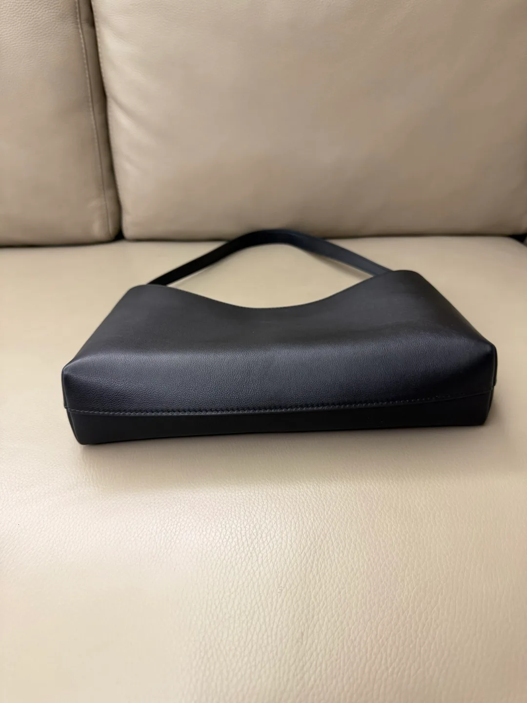 Women's Classic Handbags THE ROW 18070690