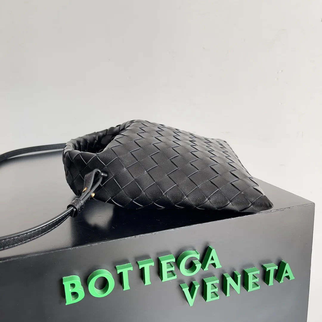 Women's Classic Handbags BOTTEGA VENETA 17488720