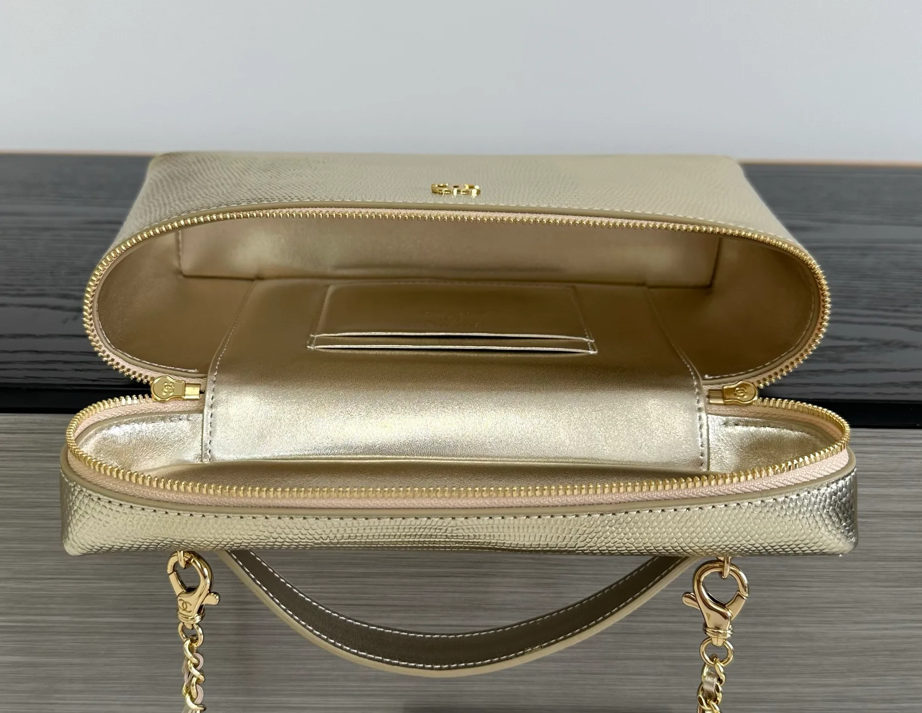 Women's Classic Handbags CHANEL 18338039
