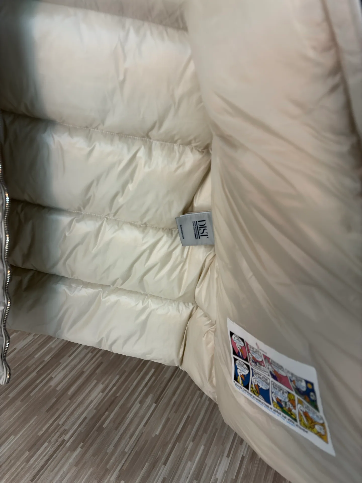 Women's Jackets And Down Jackets MONCLER 18188672