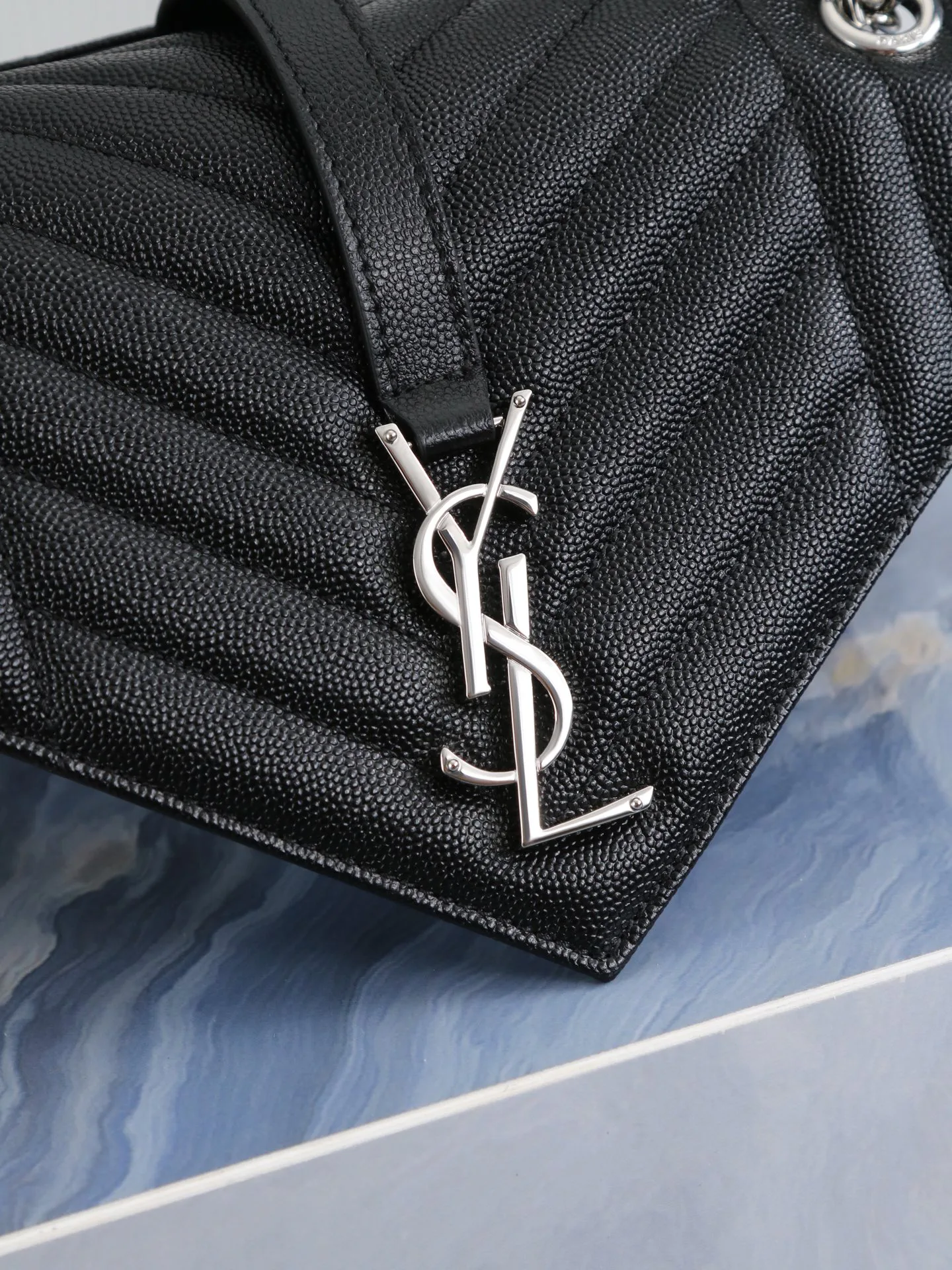 Women's Classic Handbags SAINT LAURENT 18427417