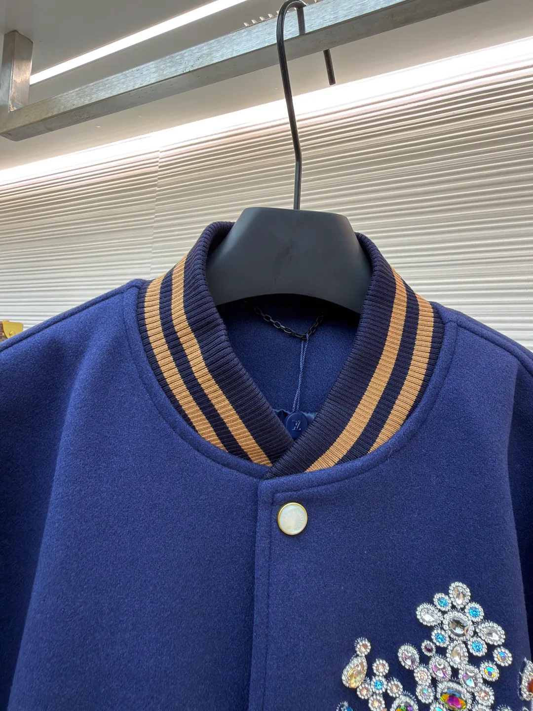 Men's Jackets And Down Jackets LOUIS VUITTON 18260602