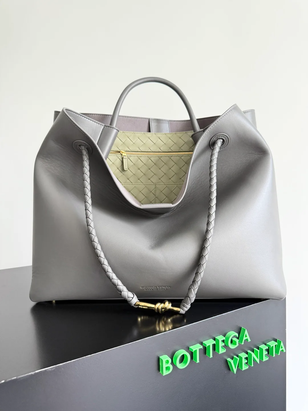Women's Classic Handbags BOTTEGA VENETA 19526833