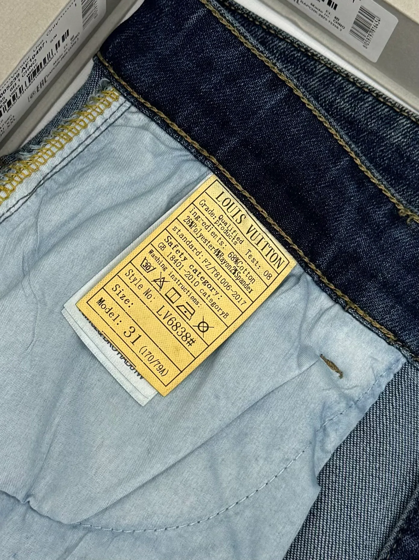 Men's Jeans LOUIS VUITTON 18182562
