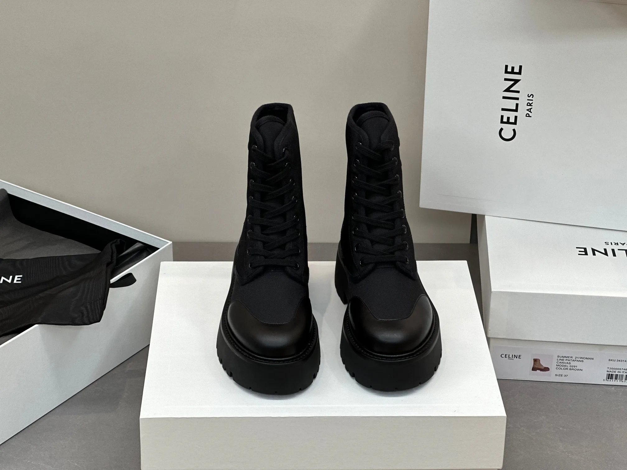 Women's Ankle Boots CELINE 17900209