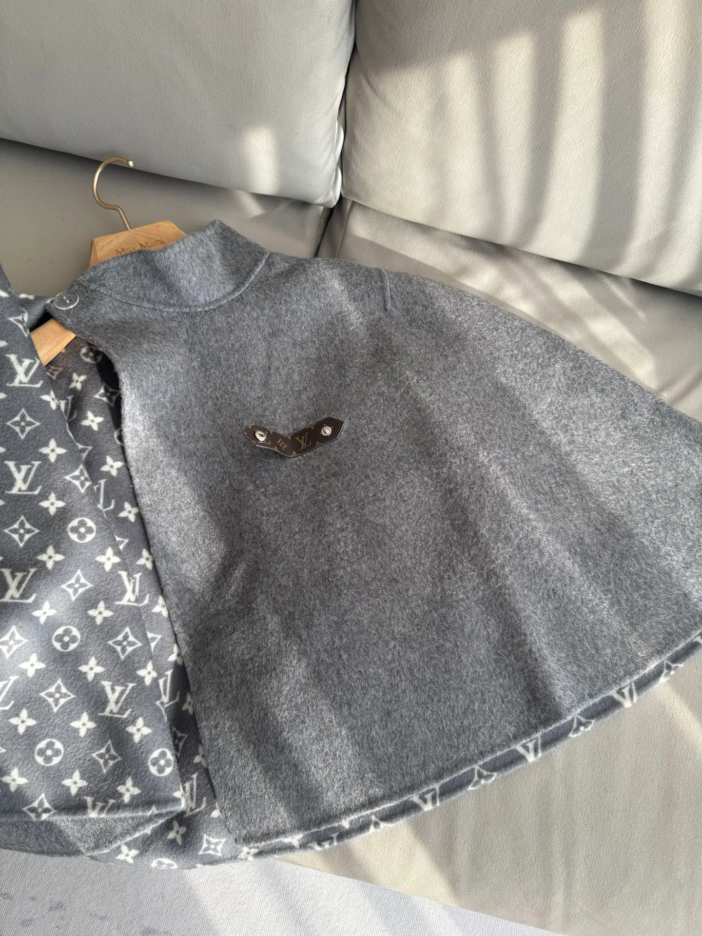 Women's Coats LOUIS VUITTON 18361617