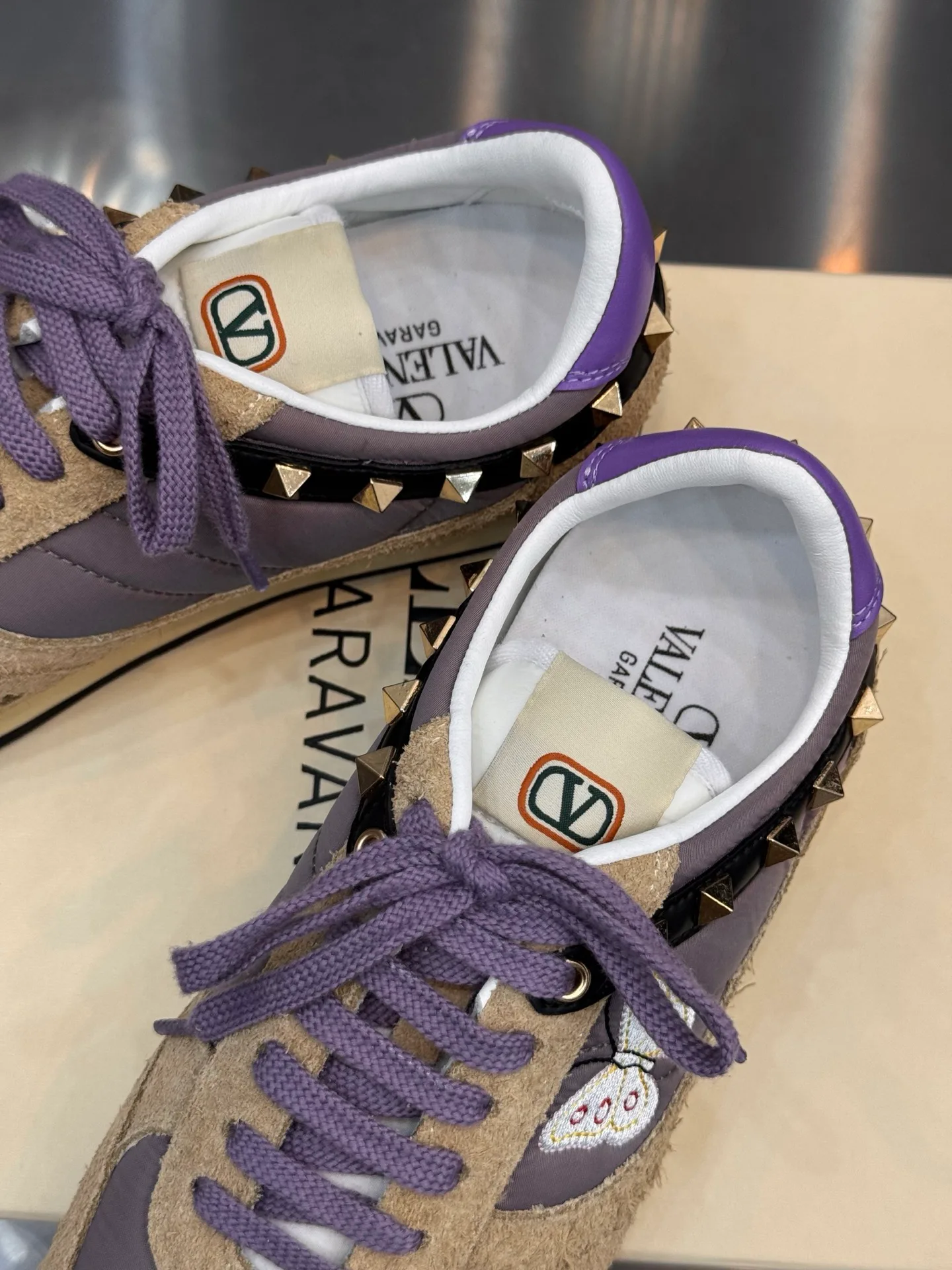 Women's Sneakers VALENTINO 18202510