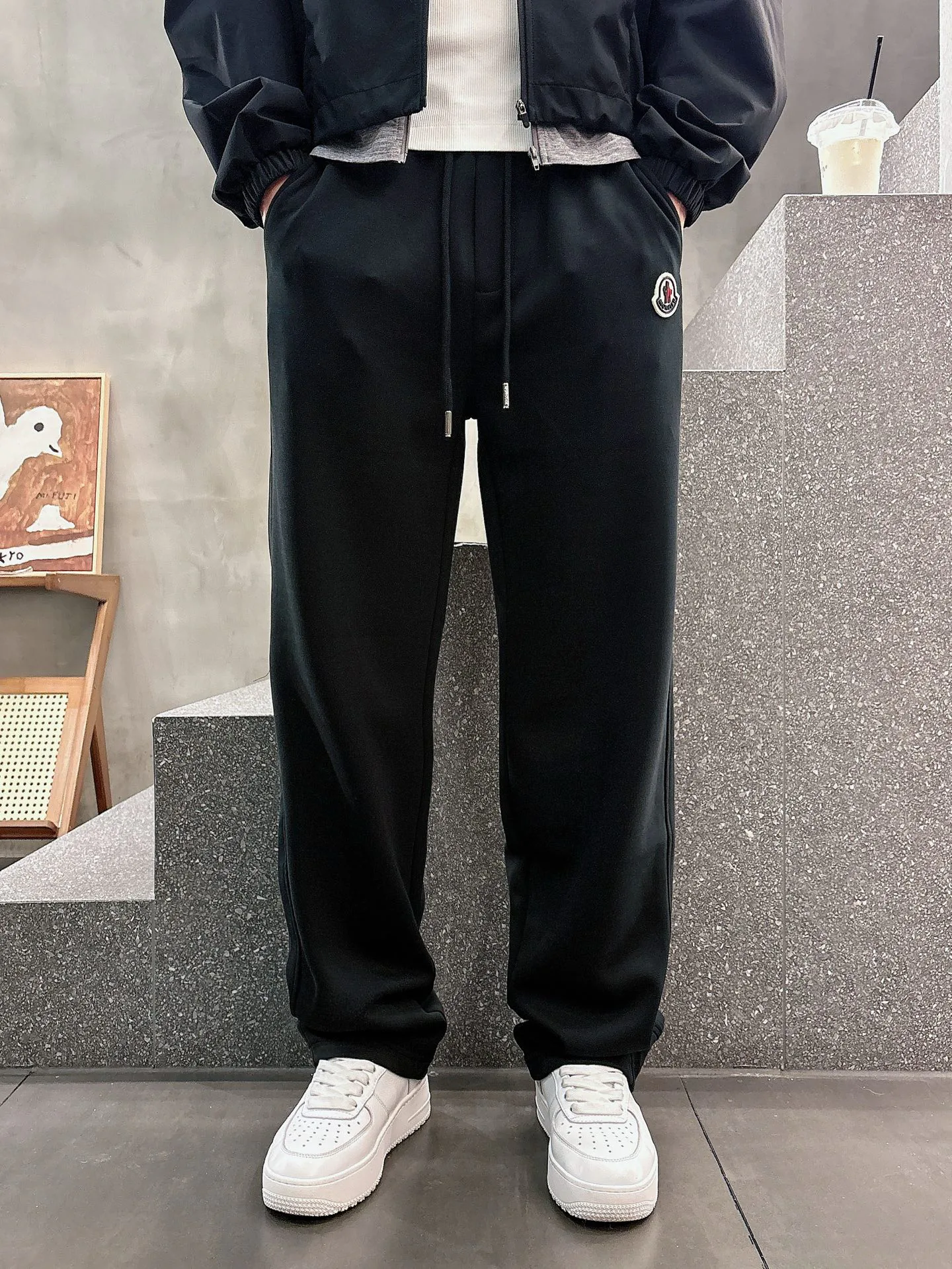 Брюки Мужские Moncler 18596868