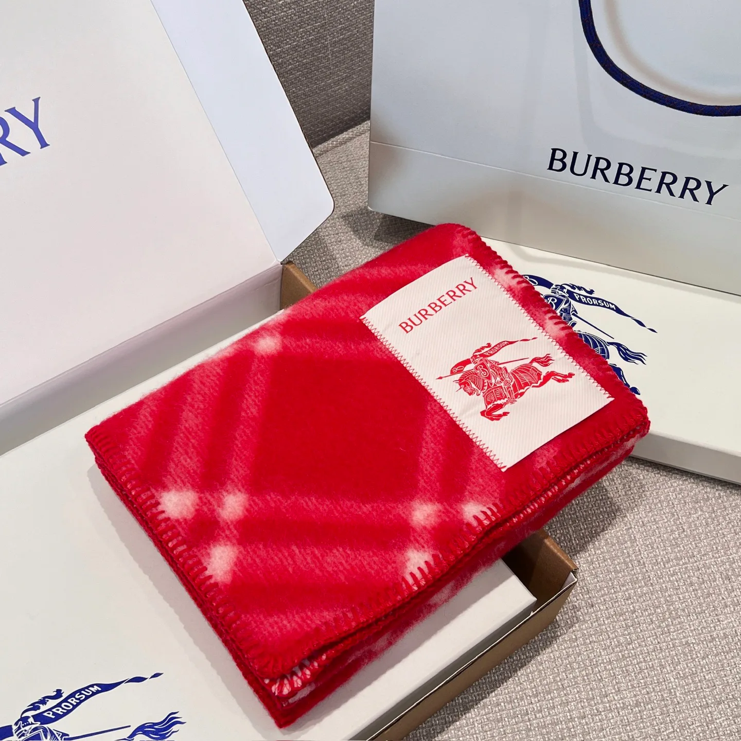 Scarves BURBERRY 17945203