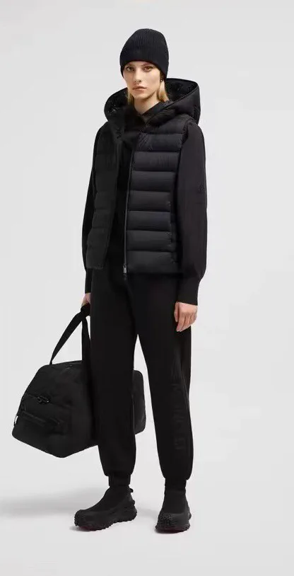 Women's Vests MONCLER 18106463