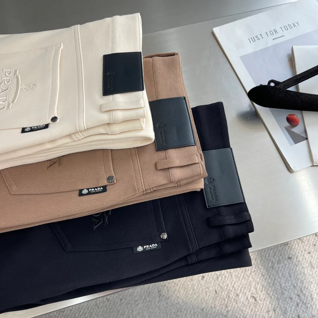 Men's Trousers PRADA 18543005