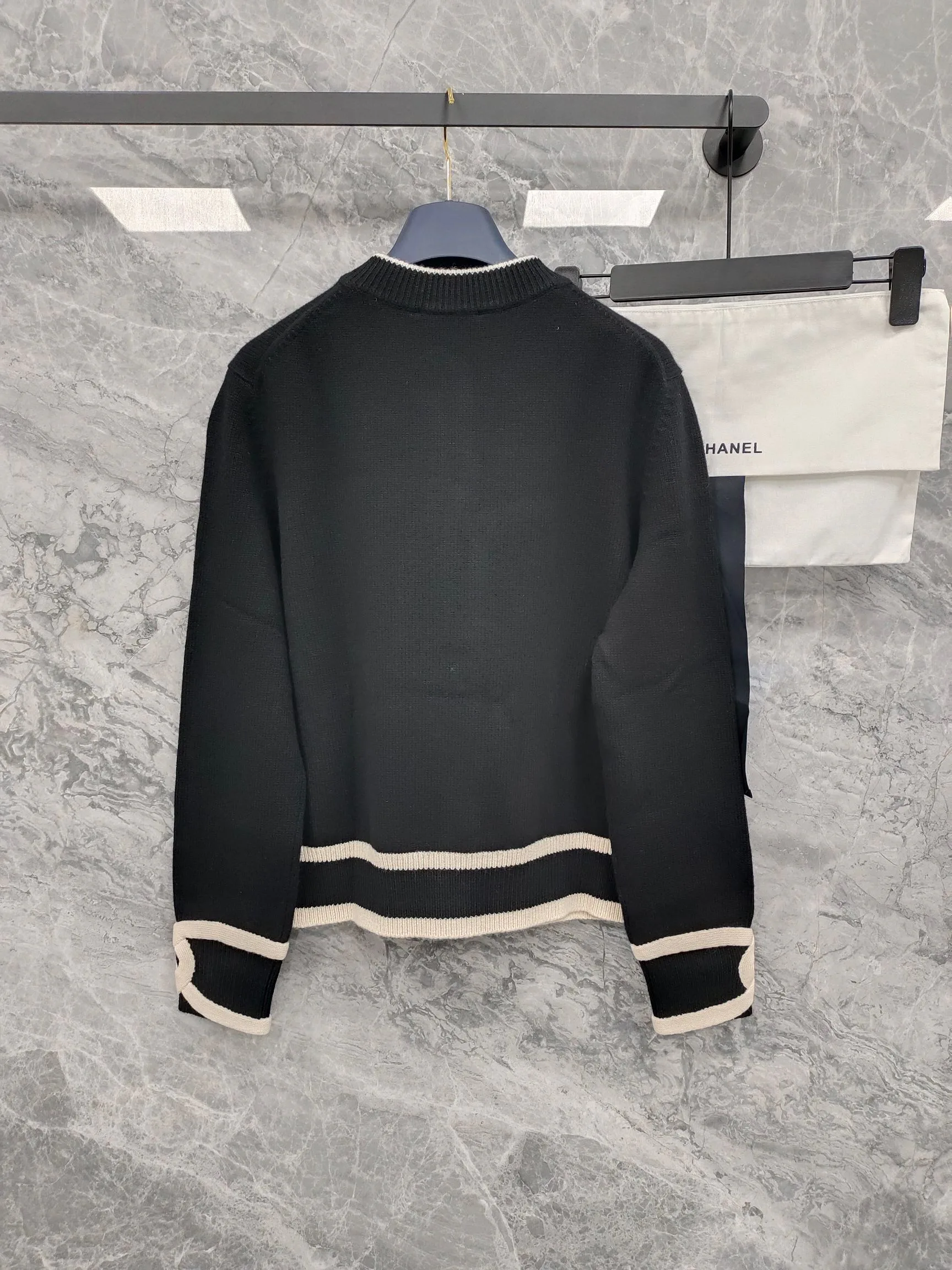 Джемперы И Свитеры Женские Chanel 18668208