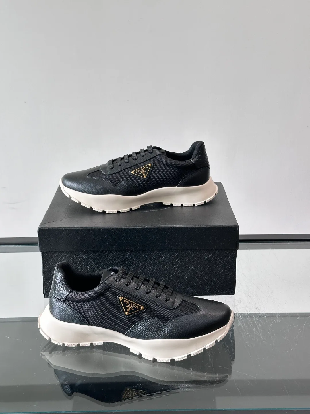 Men's Sneakers PRADA 17982157