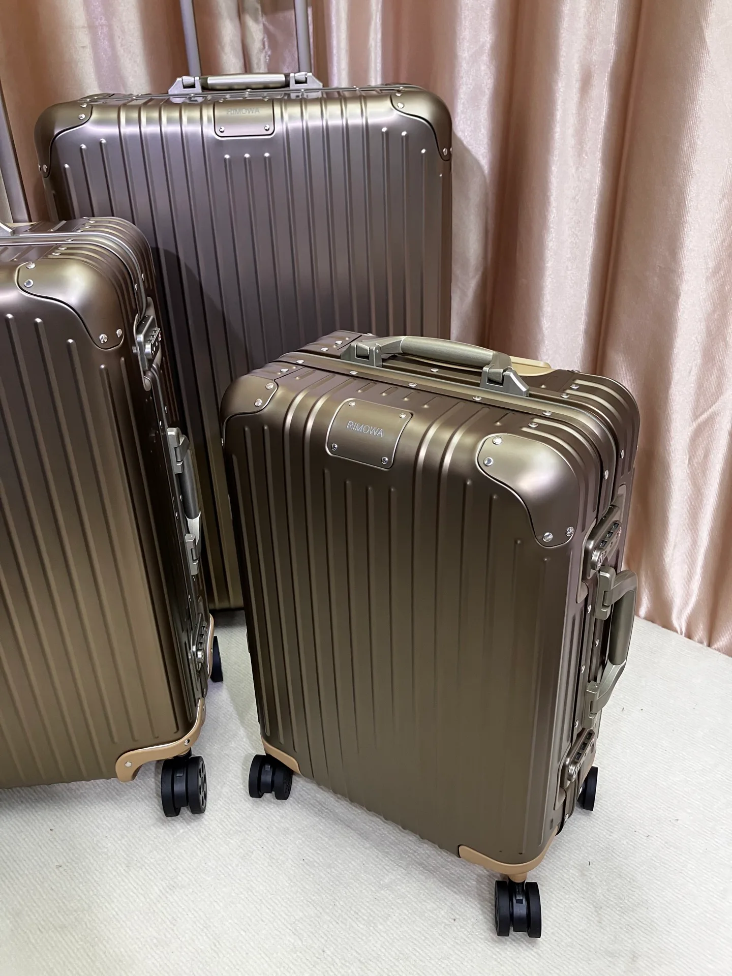 Suitcases RIMOWA 17873066