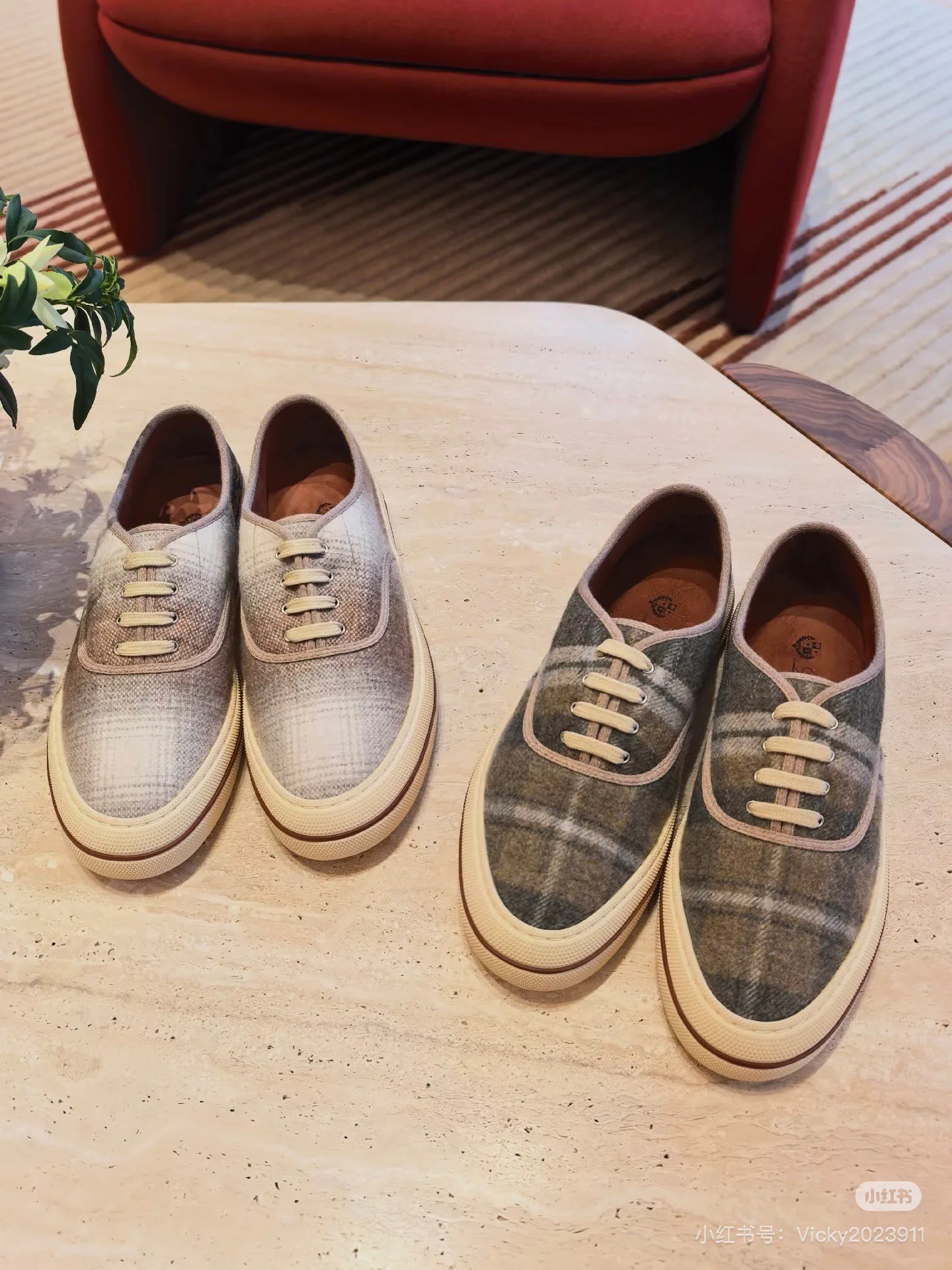 Women's Sneakers LORO PIANA 18258094
